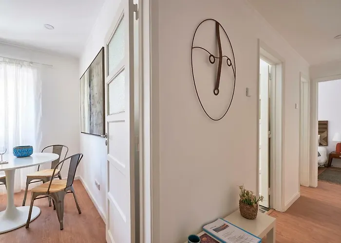 Belem Light Filled Apartment, By Timecooler Апартаменты