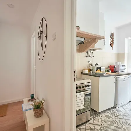 Belem Light Filled Apartment, By Timecooler Apartament *