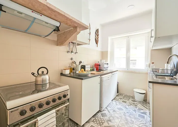 Belem Light Filled Apartment, By Timecooler * Lisboa