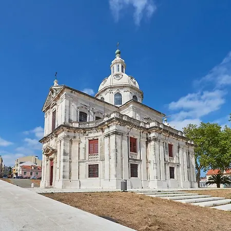 Belem Light Filled Apartment, By Timecooler Apartament *