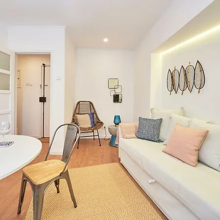 Belem Light Filled Apartment, By Timecooler Lizbona